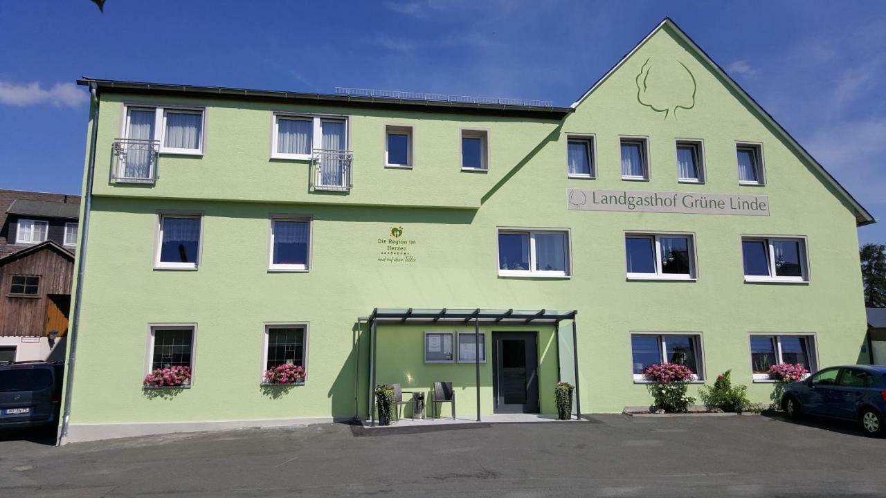 Landgasthof Gruene Linde Kültér fotó
